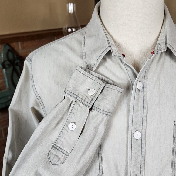 Cremieux Premium Denim Long Sleeve Button Front Shirt Size XL Tan - Picture 2 of 9
